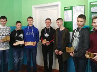 Підставка для канцелярського обладнання 010320192
